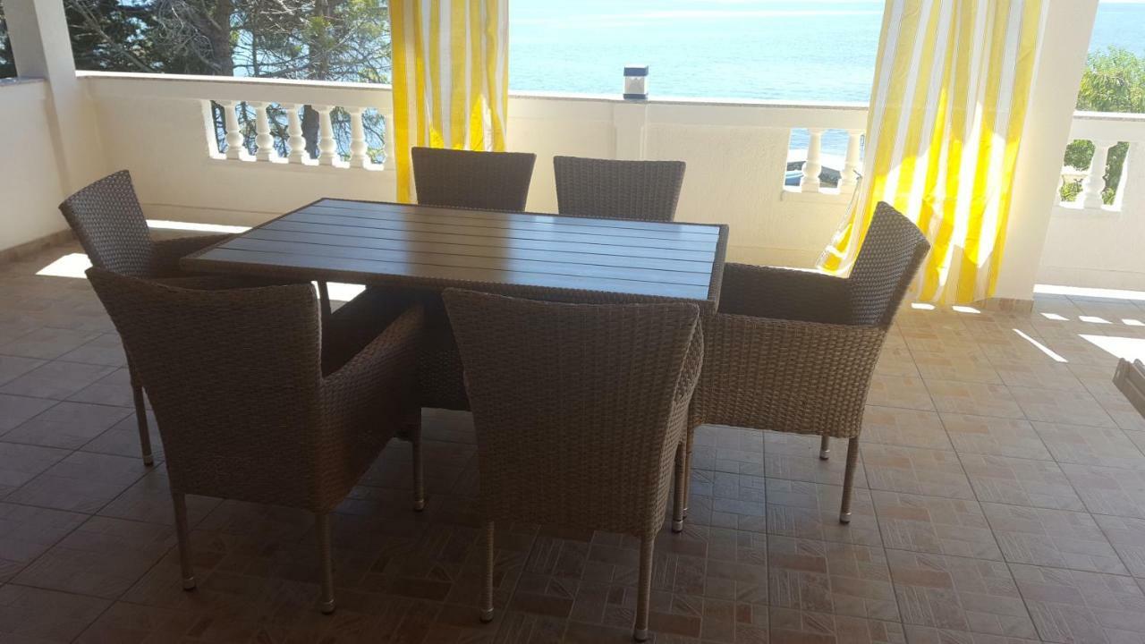 Apartmani Slavica Rab Town Esterno foto