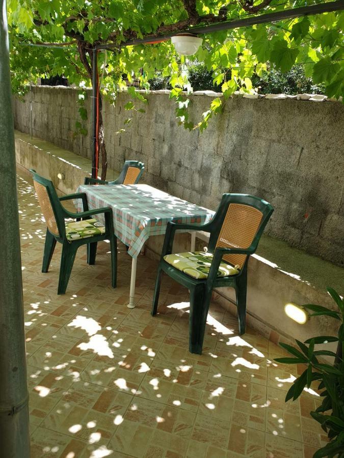 Apartmani Slavica Rab Town Esterno foto