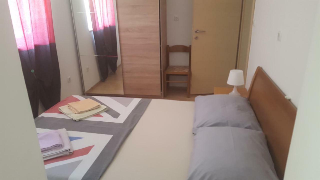 Apartmani Slavica Rab Town Esterno foto